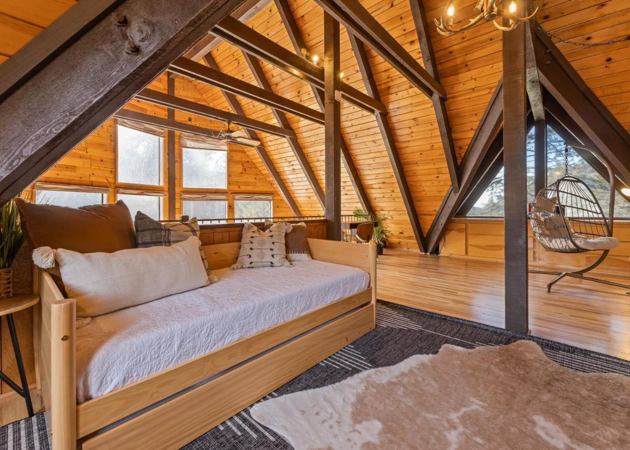 Hygge Haus Sequoia - Large Private W Views Chalet